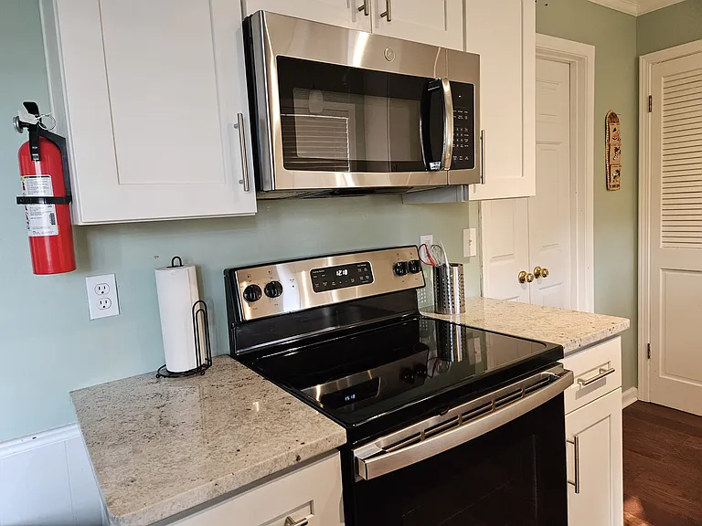 2509 Friars Pl — Photo 28