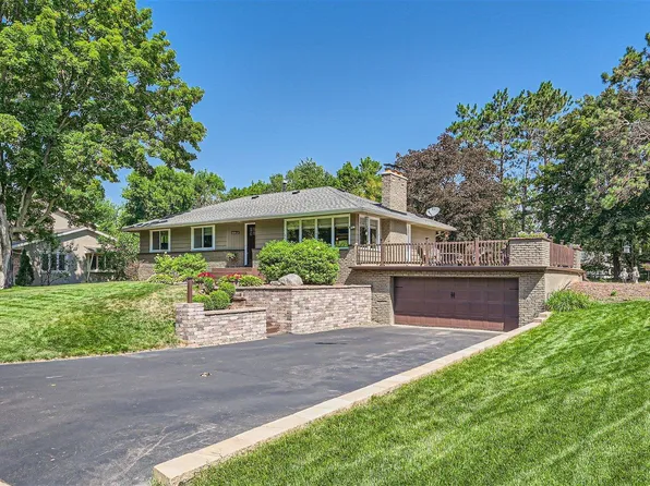 6012 Evergreen Rd, Mound, MN 55364