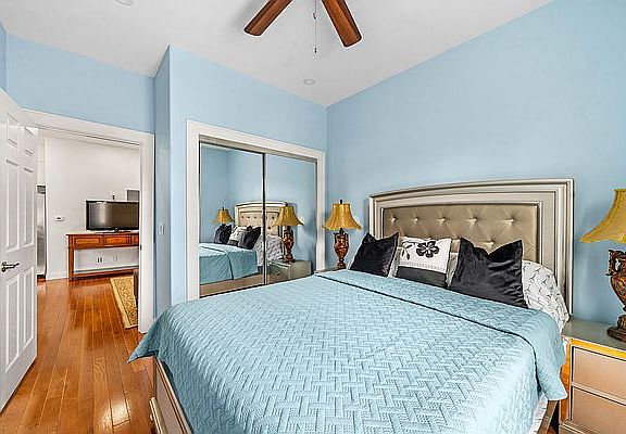 4th image of 550 Morris Park Ave Floor 2