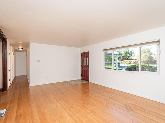 3rd image of 18443 Arnold Drive