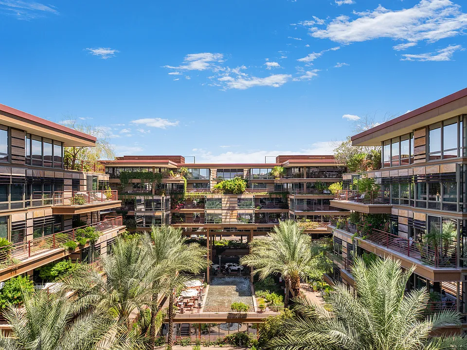 7147 E Rancho Vista Dr #6002