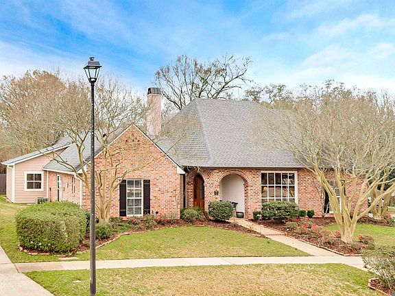 3rd image of 243 Summer Ridge Dr