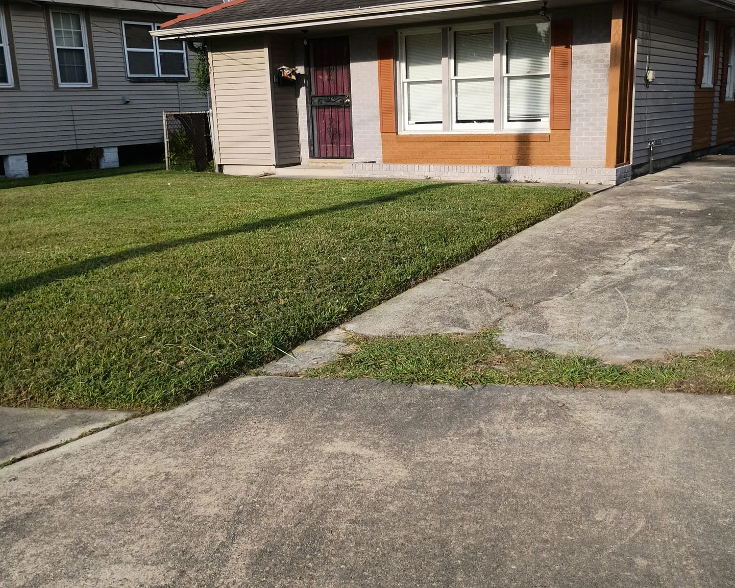 3 bed, 1380 sqft, $1,640 — Photo 1