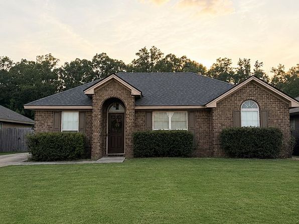 78 Spinning Wheel Dr