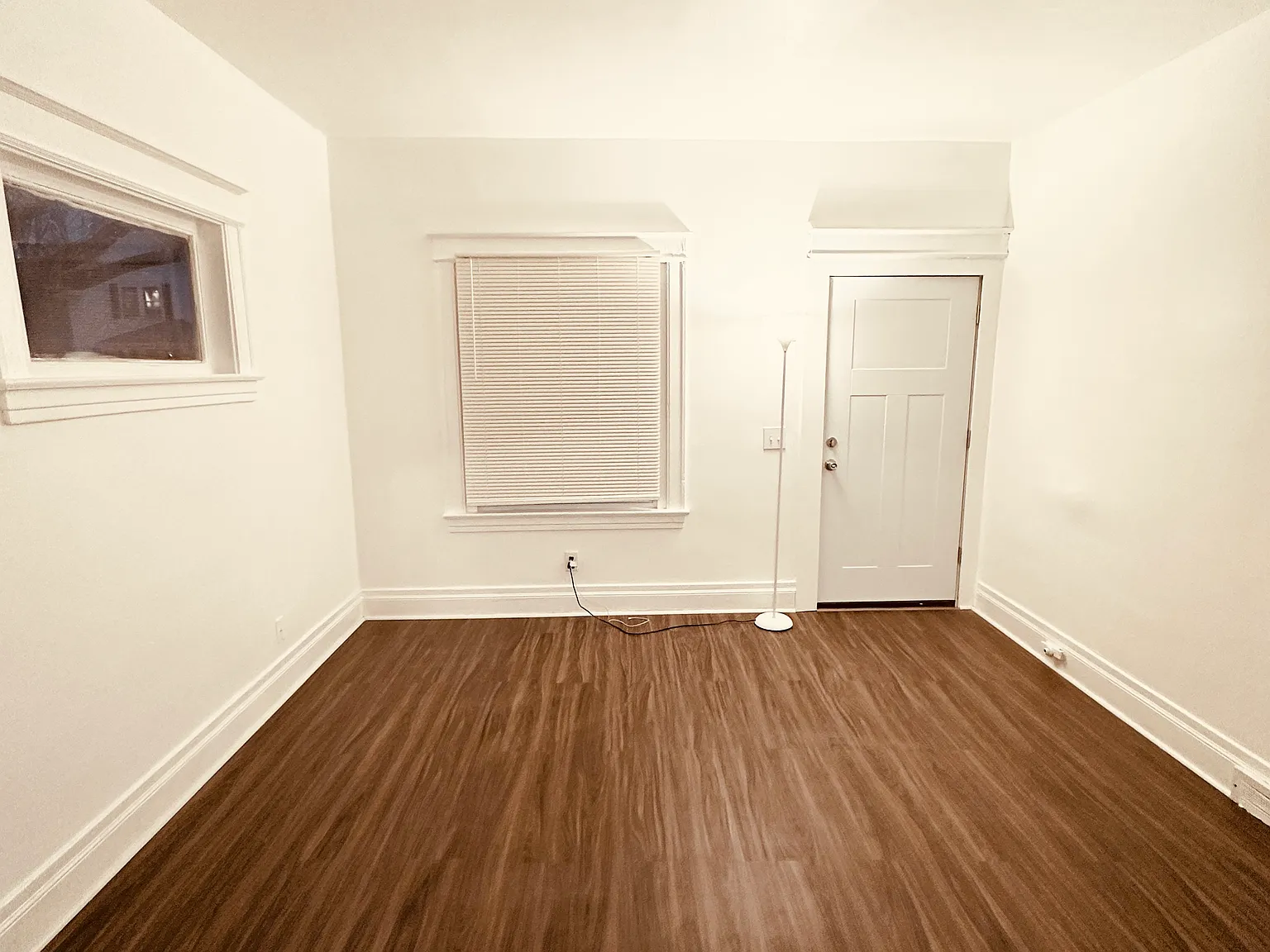 2 bed, 2000 sqft, $1,490 — Photo 4