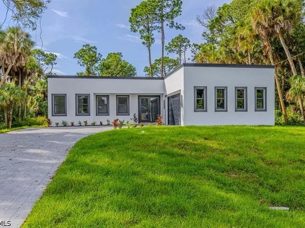 3721 Tareco St, Fort Myers, FL 33905