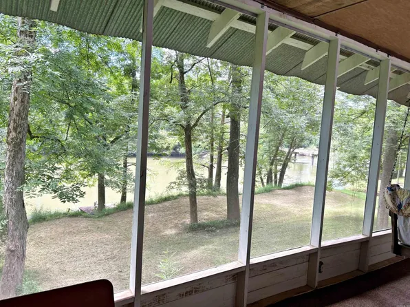 7480 Nix Ferry Rd, Gurdon, AR 71743