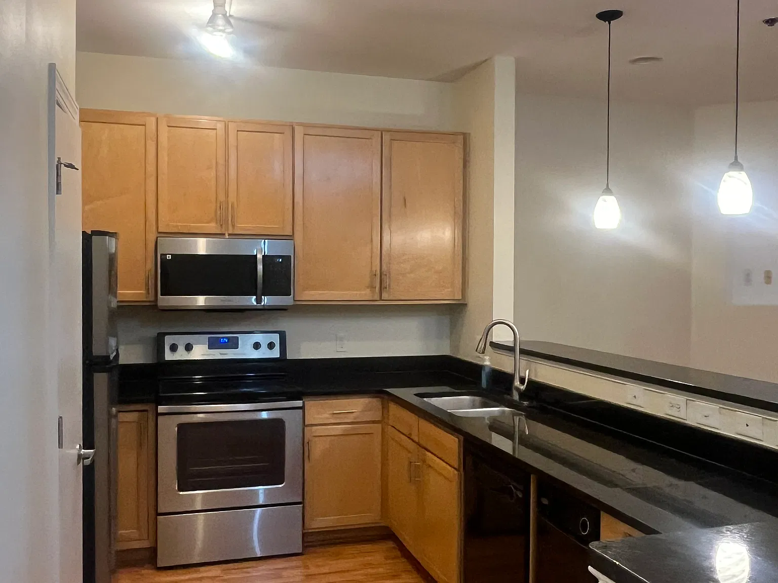 1 bed, 630 sqft, $875 — Photo 2