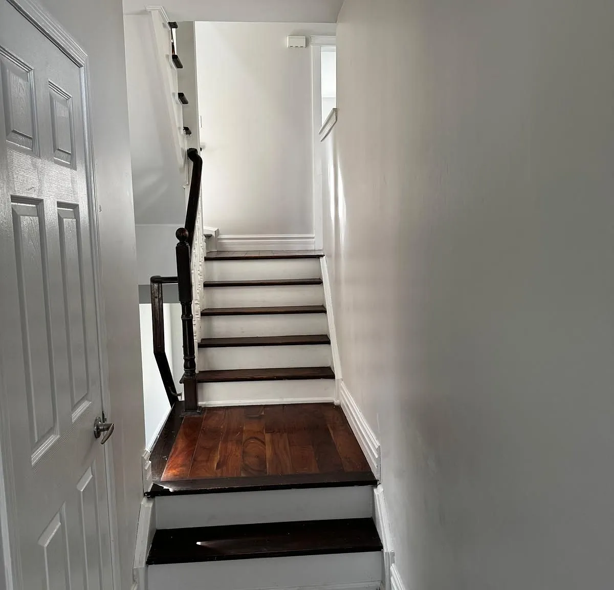 4 bed, $2,700 — Photo 2