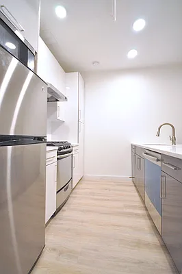 Rented by Keller Williams NYC | media 23