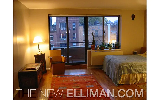 Rented by Douglas Elliman | media 23