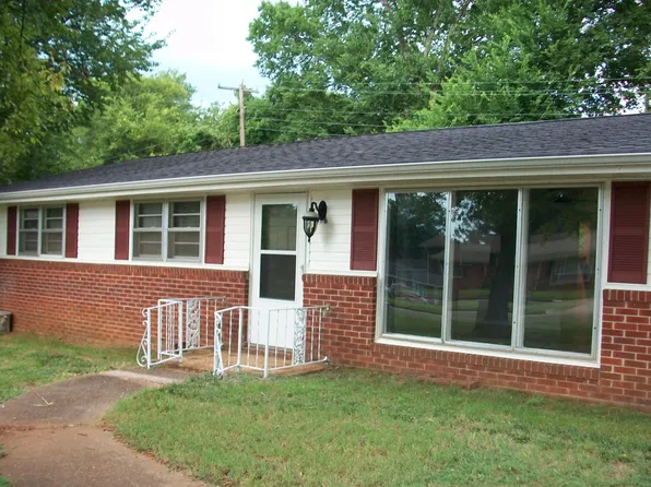 566 Malone Cir, Florence, AL 35630