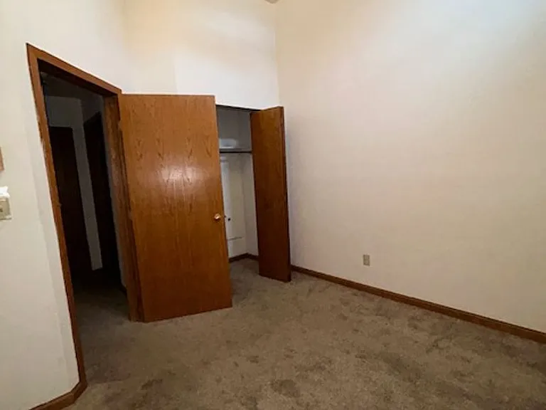 120 Maine Ave — Photo 4