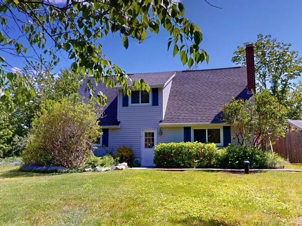 2554 Highway 7, East Preston, NS B2Z 1G6