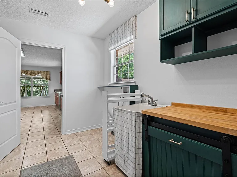 4120 Fenwick Loop W — Photo 16