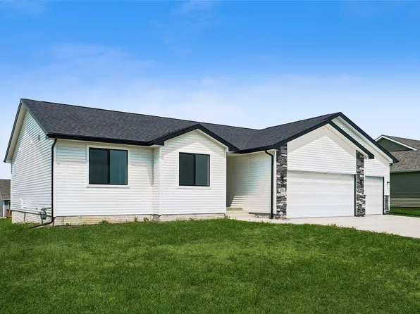 408 Colbie Blossom Ln NW, Bondurant, IA 50035