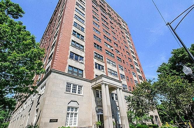 1st image of 4300 N Marine Dr APT 401