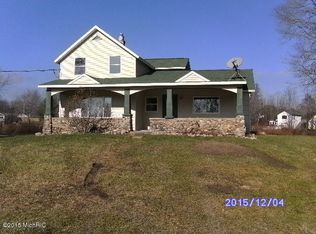8133 Hagar Shore Rd, Watervliet, MI 49098