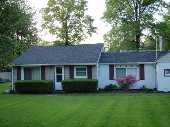 8839 Stetson Dr NE, Warren, OH 44484