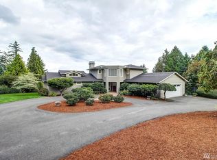 6545 NE Sundance Ln, Bainbridge Island, WA 98110