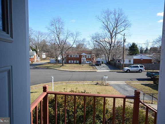 3rd image of 14204 Radford Ct