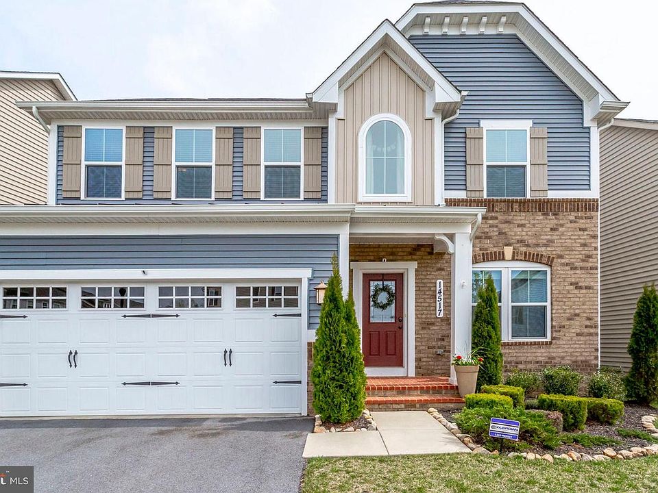 1st image of 14517 Bentley Park Dr