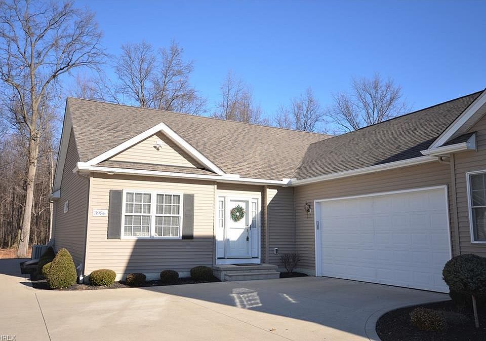 1st image of 3986 Hilltop Dr