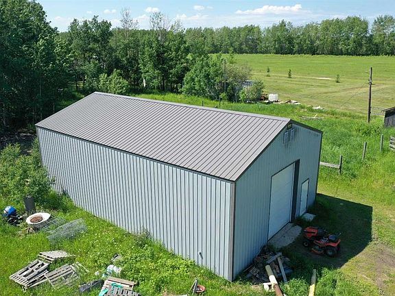 3rd image of 163033 E Township Road 714
