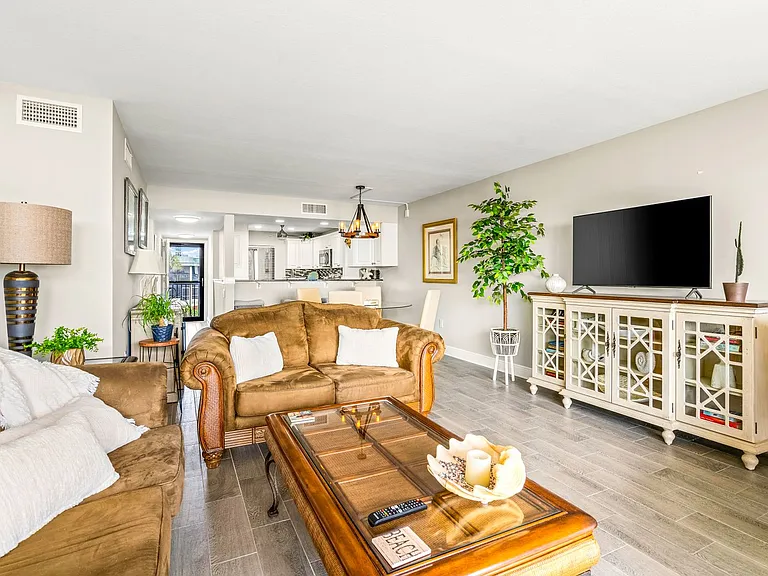 4141 Ocean Dr #208 — Photo 12