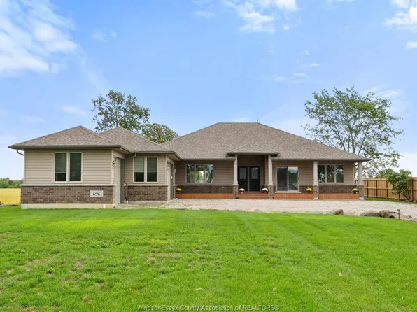 696 Puce Rd, Lakeshore, ON N8M 2X7