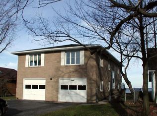 3258 Edgemere Dr, Rochester, NY 14612