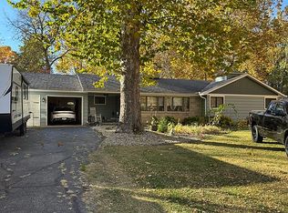 8804 Manderley Dr, Indianapolis, IN 46240