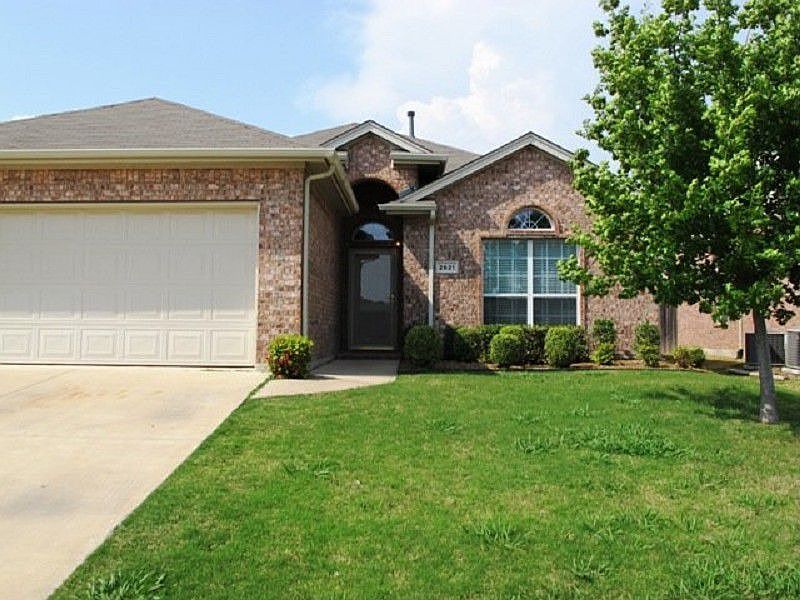 1st image of 2621 Silver Hill Dr