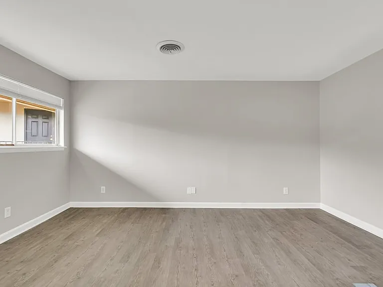 320 8th St N #6 — Photo 4