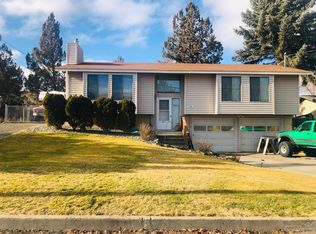 736 SW Madison St, Madras, OR 97741