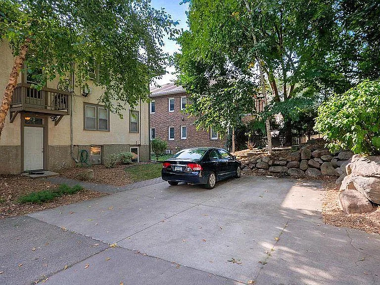 3438 Girard Ave S #100 — Photo 12