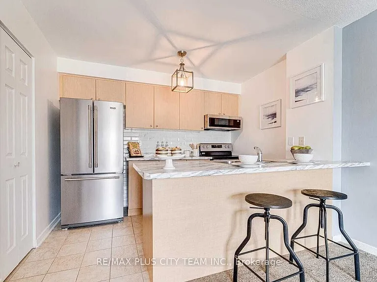 94 Aspen Springs Dr #201 — Photo 5