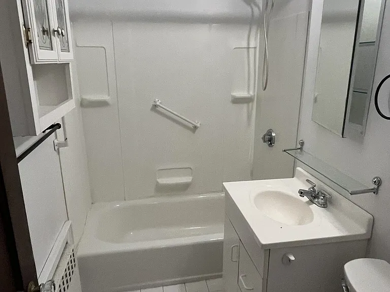 17-19 Eddy St #2 — Photo 7