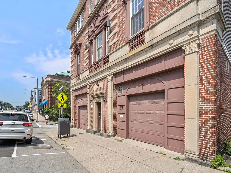 119 Dorchester St #7 — Photo 17