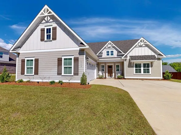 662 Charleston Mills Dr, Midland City, AL 36350