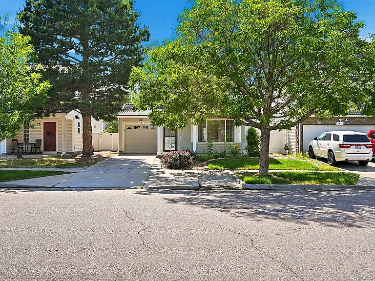 4405 Argonne St — Photo 23
