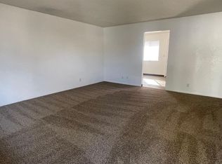 1967 Emma Lee Ln, Hanford, CA 93230