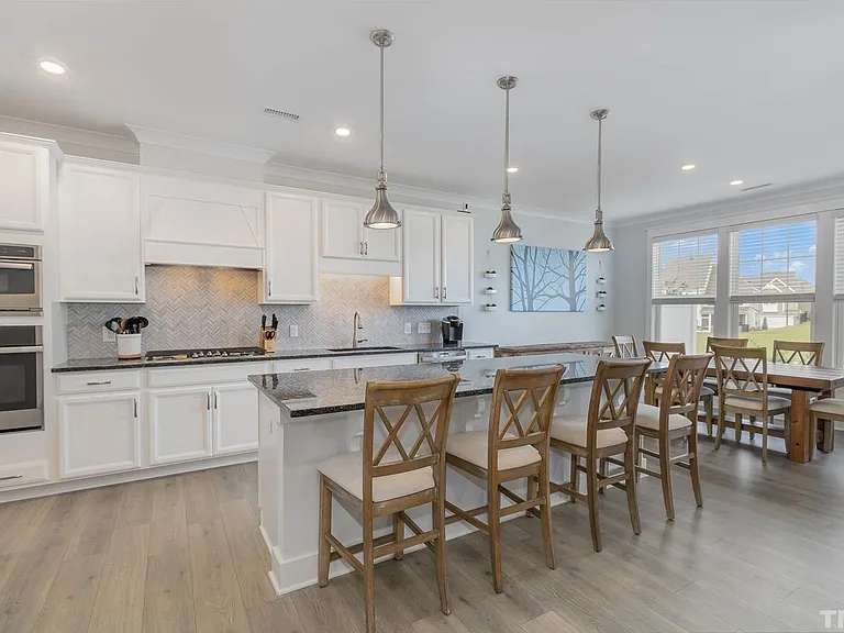 417 Shale Creek Dr — Photo 1