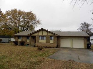1134 W 46th St N, Wichita, KS 67204