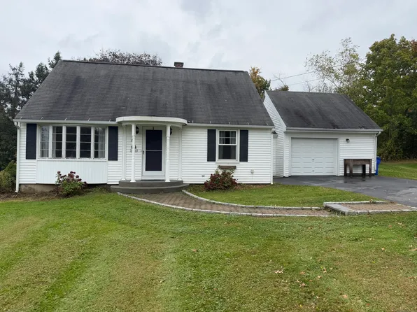 69 Taft Circle, Watertown, CT 06795