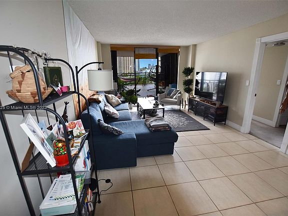5th image of 540 Brickell Key Dr APT 1414