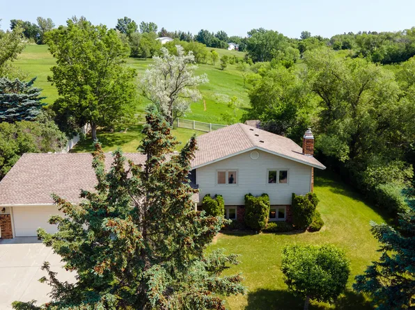 126 4th Ave, Washburn, ND 58577