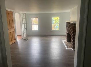 364 3rd St #2, Troy, NY 12180