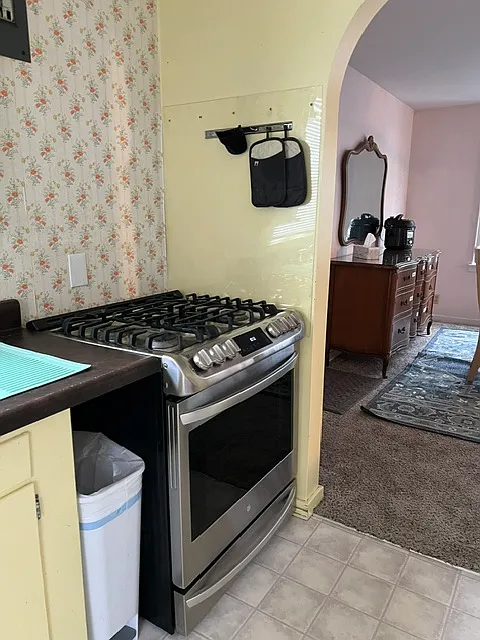 2 bed, 1200 sqft, $1,200 — Photo 3