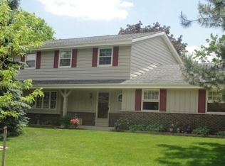 7849 W Bur Oak Dr, Franklin, WI 53132